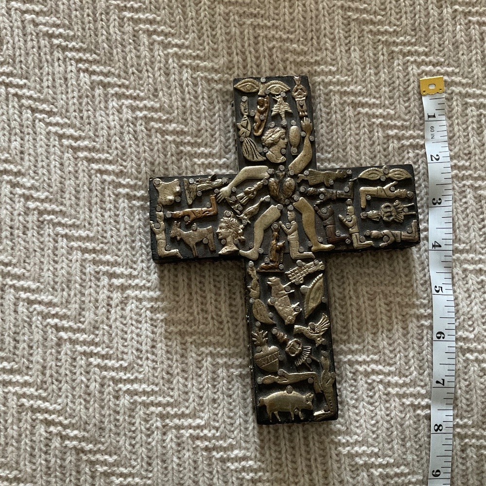 Mexican folk art, Milagros cross